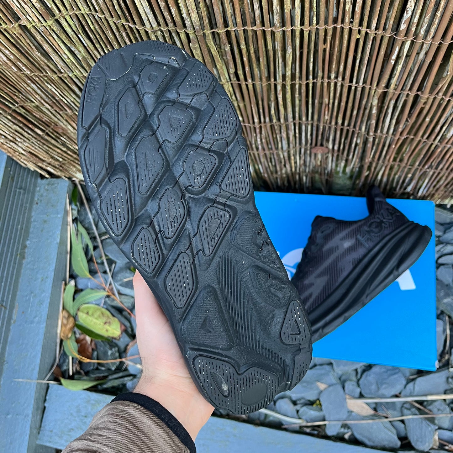 Hoka Clifton 9 - Triple Black - UK9.5