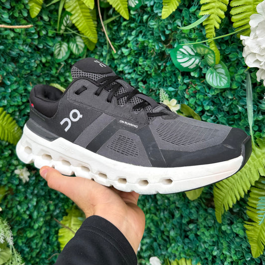 On Running CloudRunner 2 - Black Eclipse - UK9.5