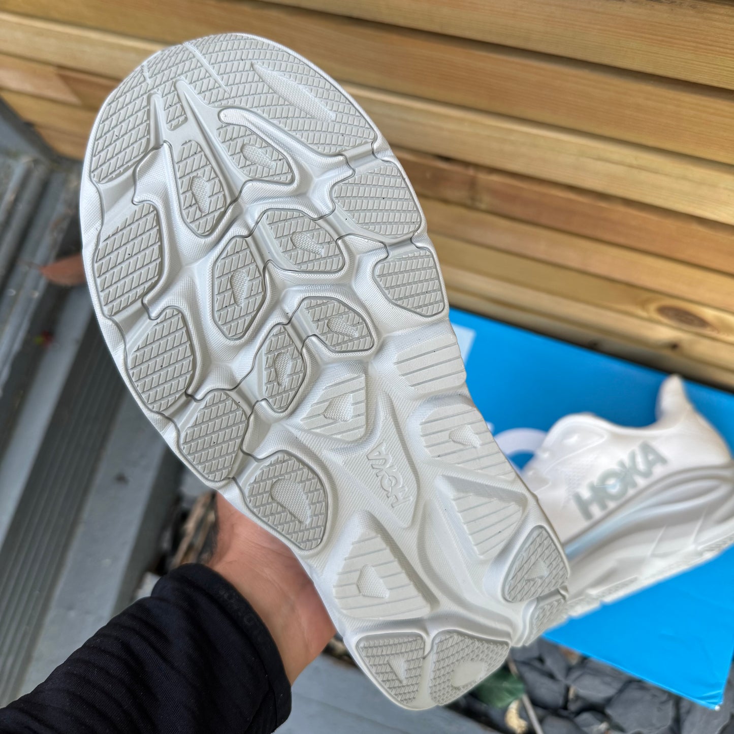 Hoka Clifton 10 - White / Glacier Blue - UK9