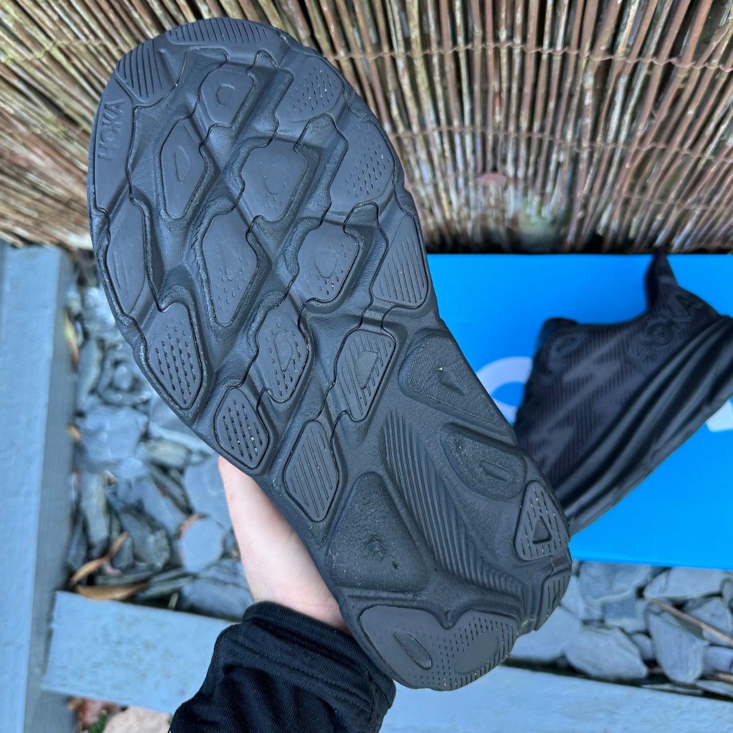 Hoka Clifton 9 - Triple Black - UK9