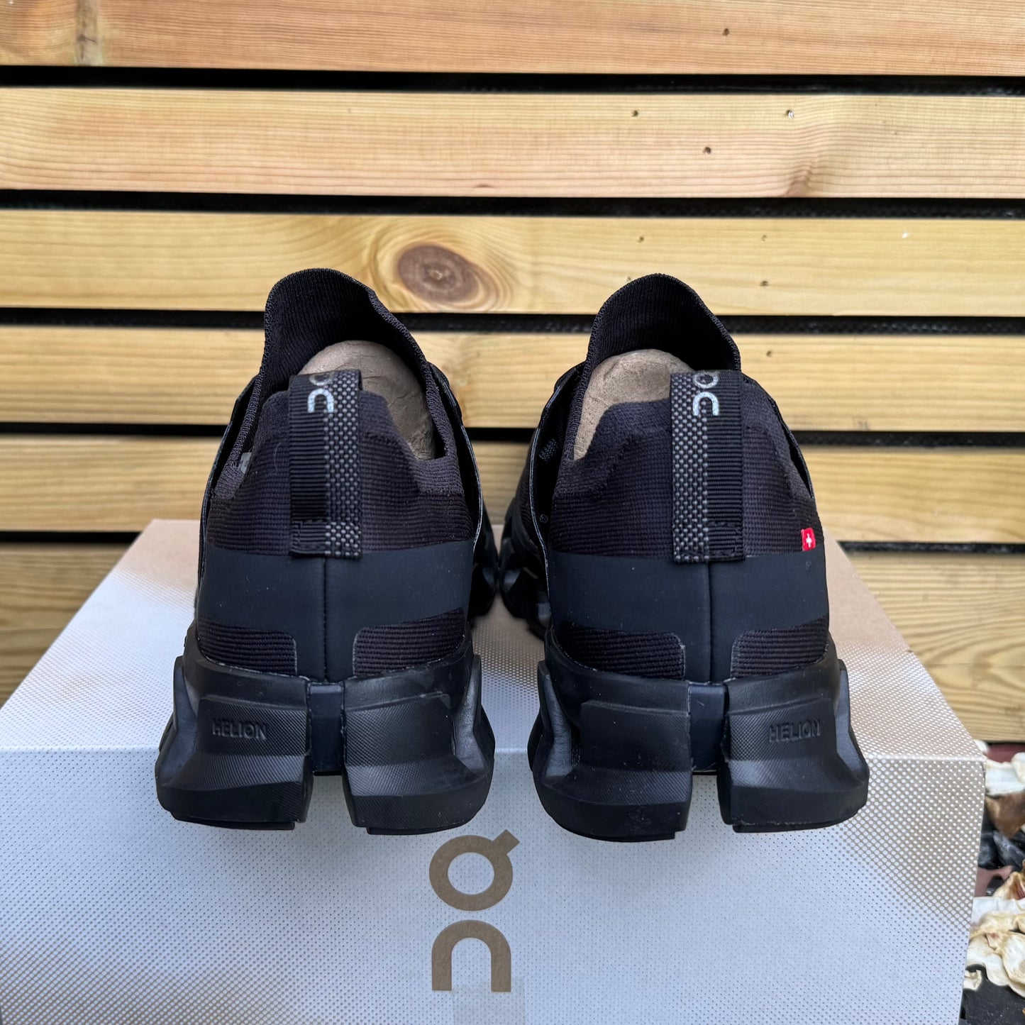 On Running CloudSwift 4.0 - Black Eclipse - UK11.5