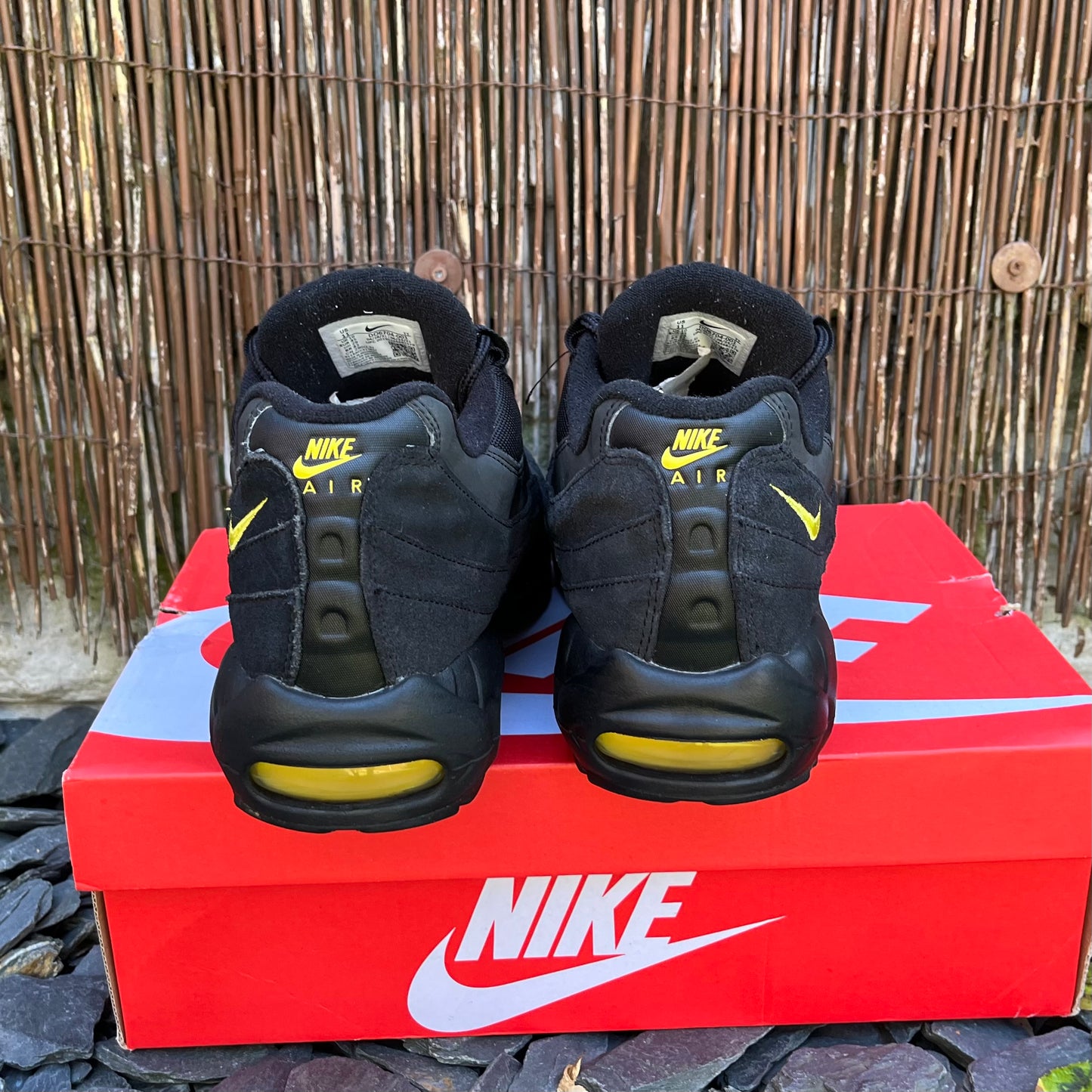 Nike Air Max 95 Black / Yellow Strike UK10