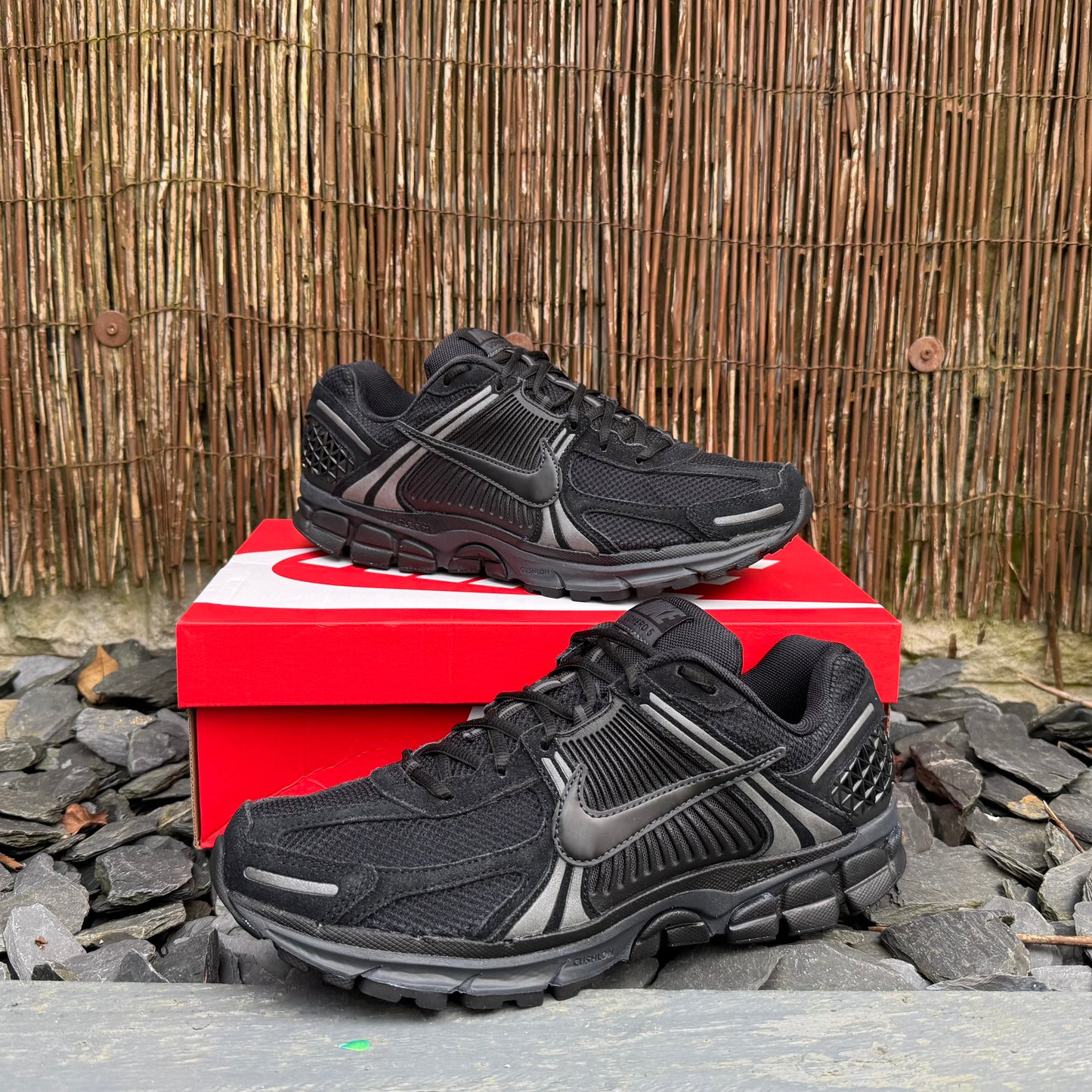 Nike Zoom Vomero 5 - Triple Black - UK11