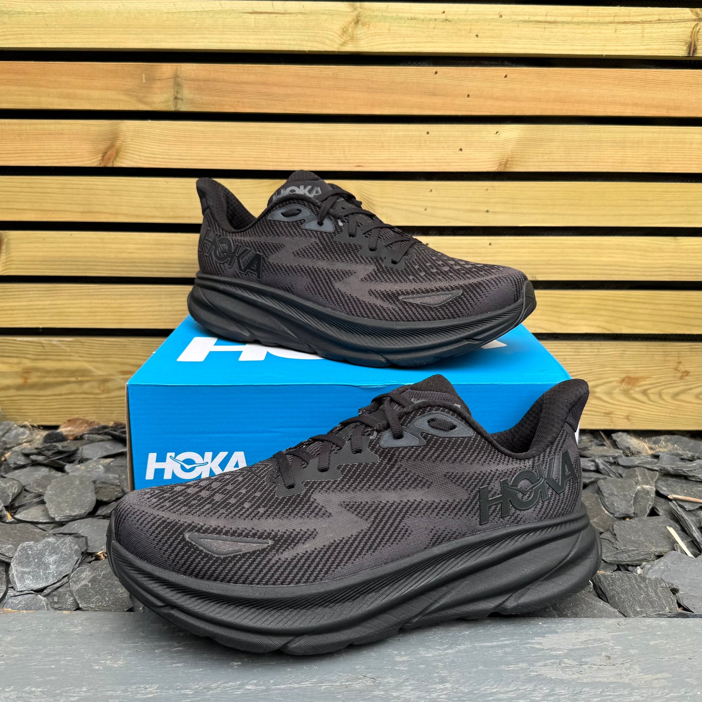 Hoka Clifton 9 - Triple Black - UK11