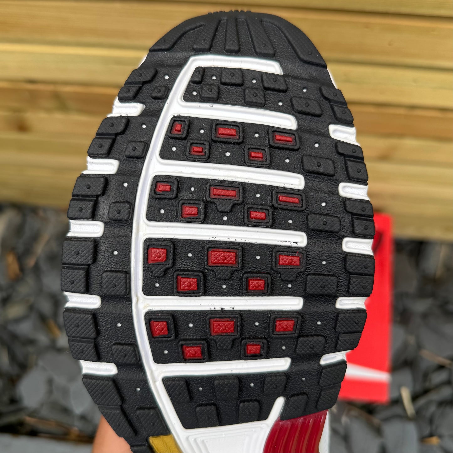 Nike P-6000 - Platinum / Varsity Red - Multiple Sizes - Brand New