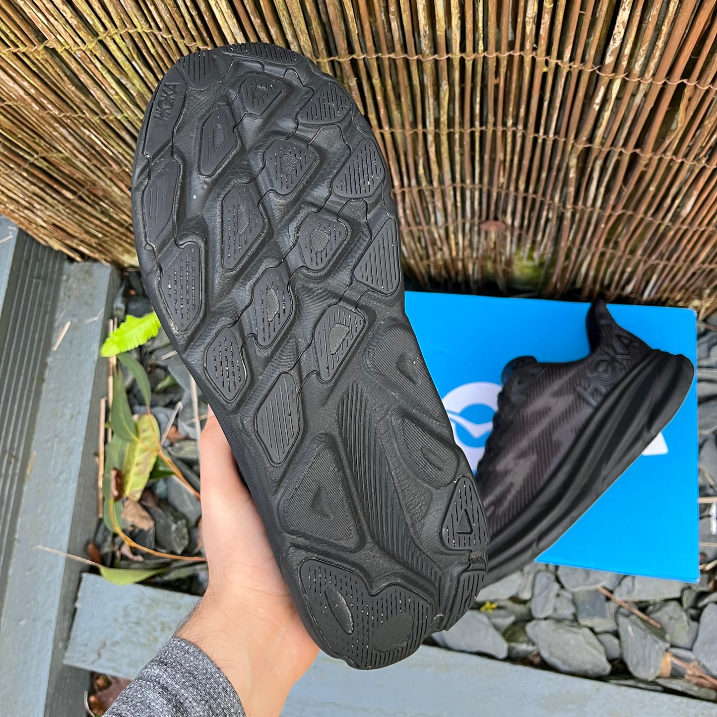 Hoka Clifton 9 - Triple Black - UK11