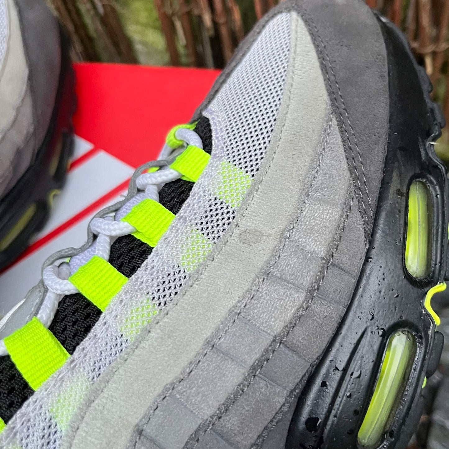 Nike Air Max 95 OG - Neon 2015 - UK11