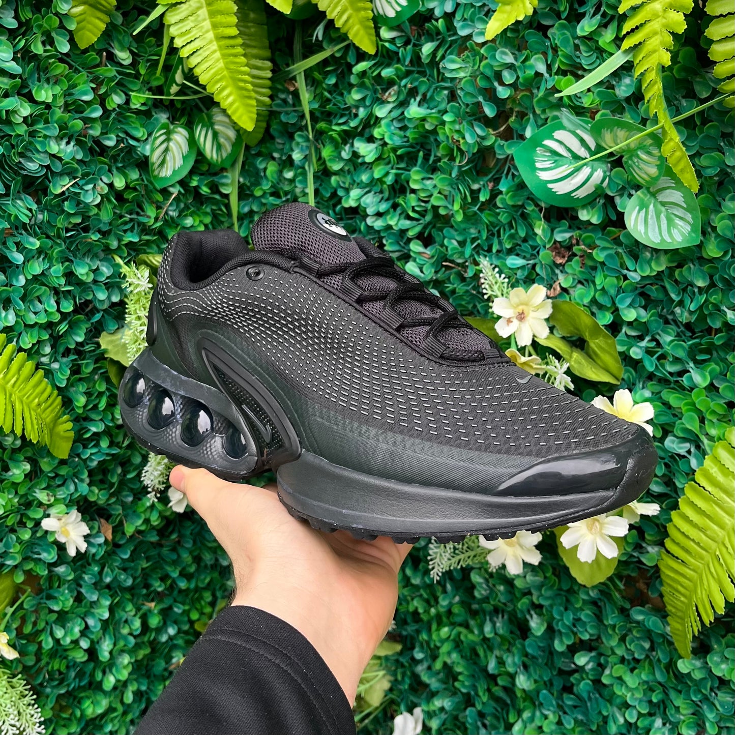 Nike Air Max DN - Black / Dark Smoke Grey - UK9