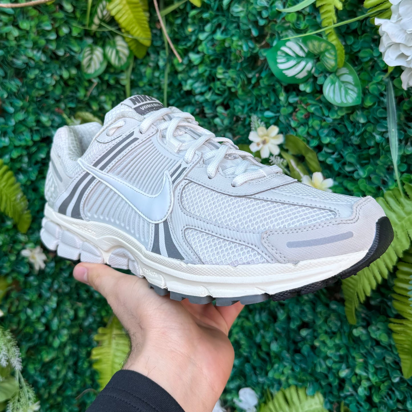 Nike Zoom Vomero 5 - Platinum Tint - UK9.5