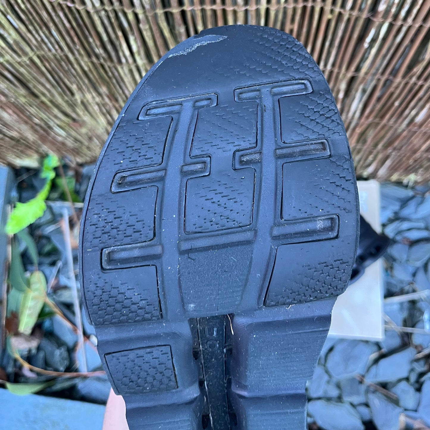 On Running CloudStratus 2 - Triple Black - UK10