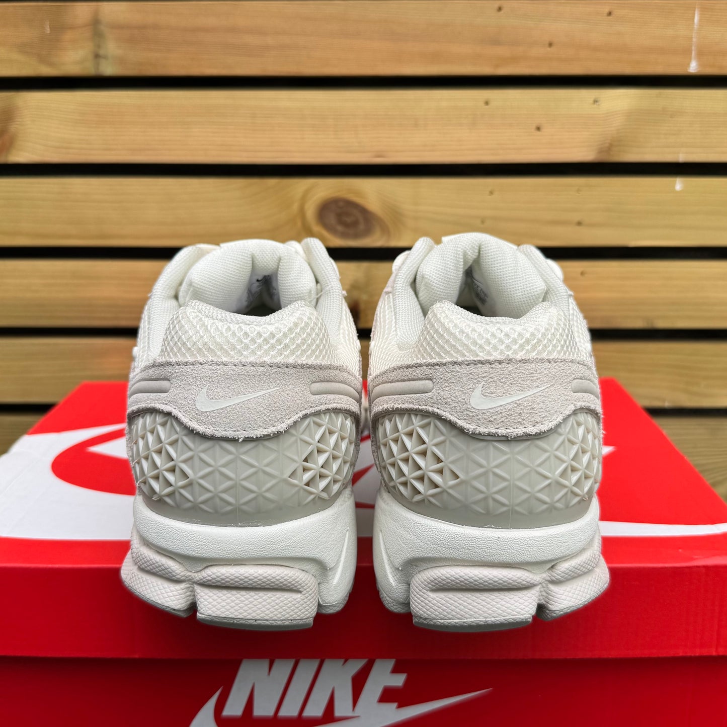 Nike Zoom Vomero 5 - Light Orewood brown - Multiple Sizes - Brand New