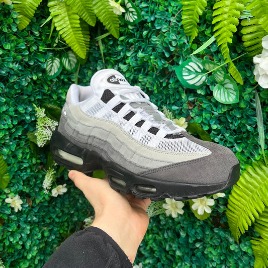 Nike Air Max 95 OG - Granite Dust - UK10
