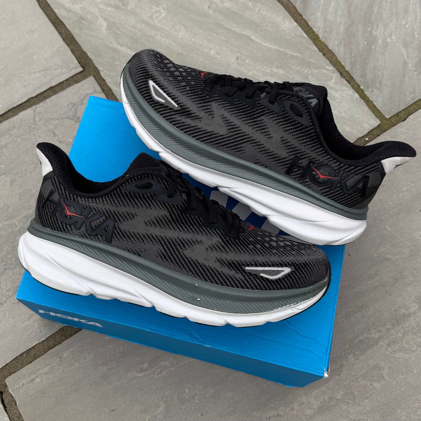 Hoka Clifton 9 - Black / Outer Orbit - UK9
