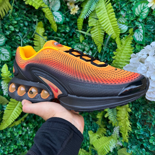 Nike Air Max DN SE - Laser Orange - UK9.5 - Brand New