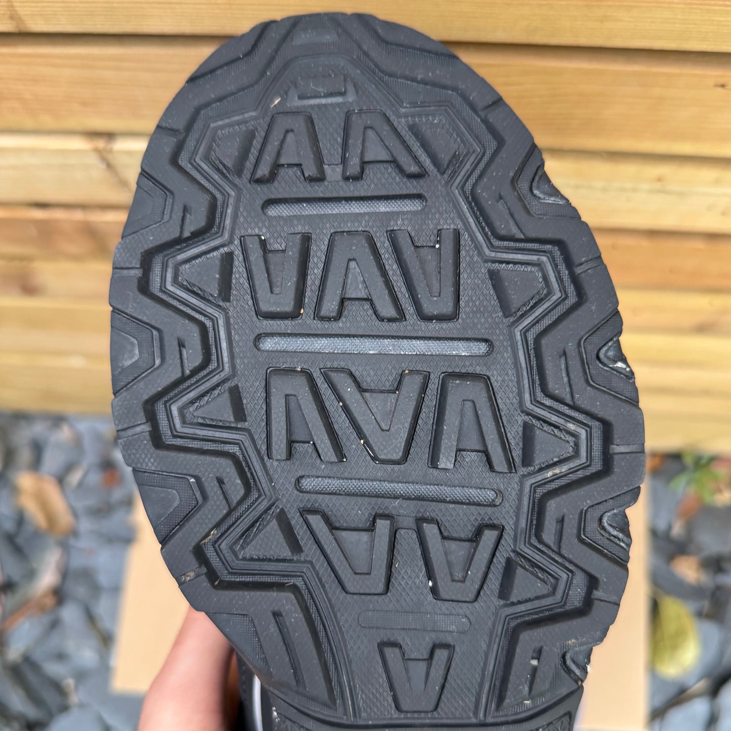 Asics Gel-Venture 6 - Black / Silver Metallic - UK10