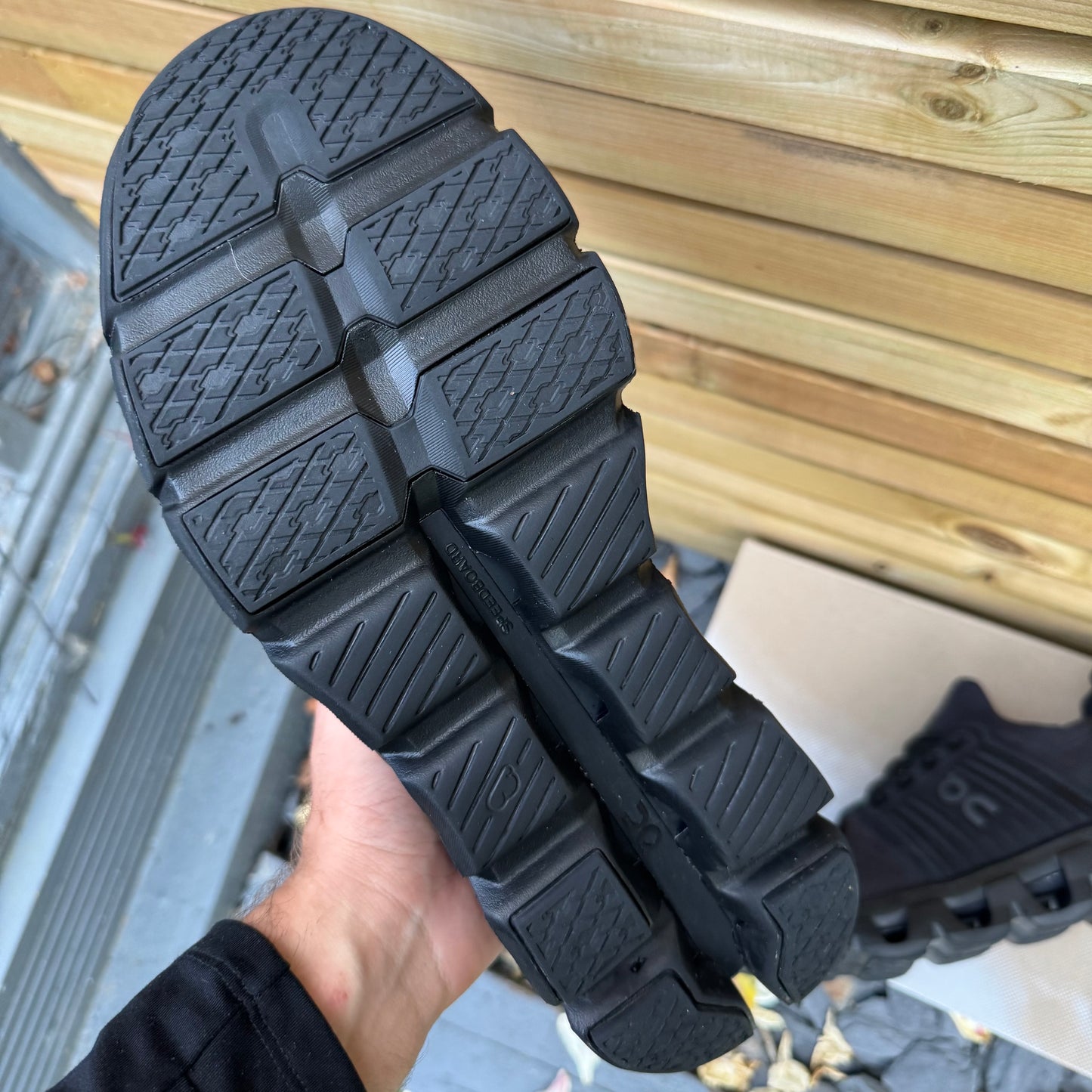 On Running CloudSwift 4.0 - Black Eclipse - UK11.5