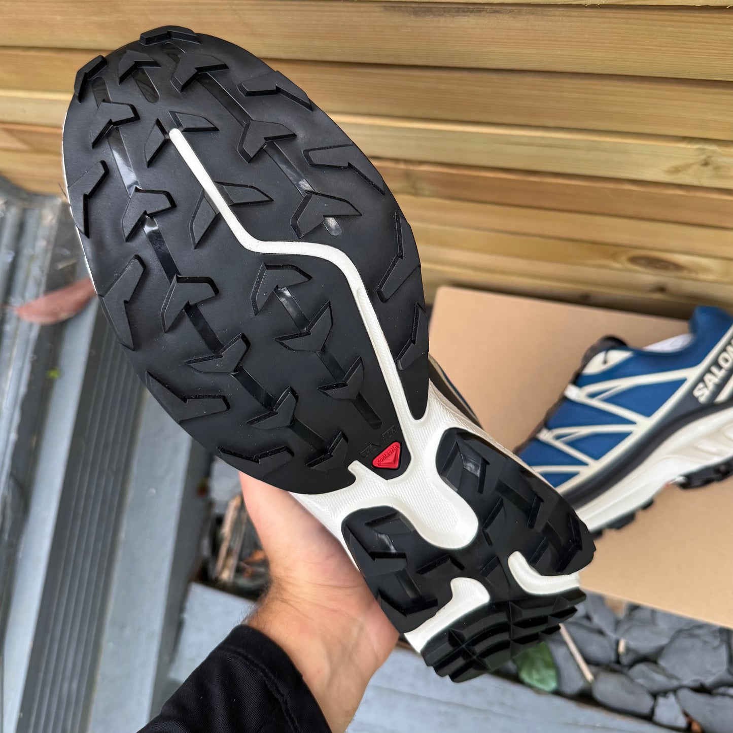 Salomon XT-6 - Dark Blue /Almond Milk / Asphalt - UK10 - Brand New