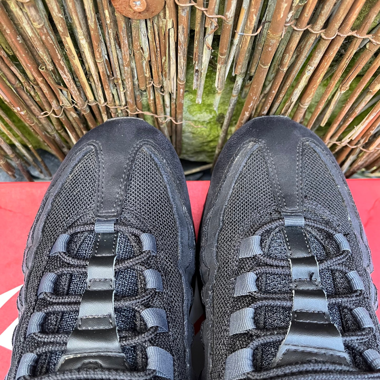Nike Air Max 95 - Black / University Red - UK9