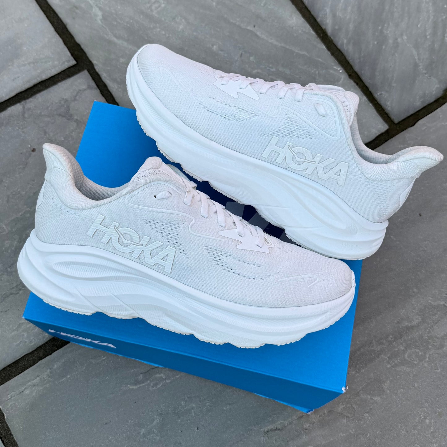 Hoka Clifton 10 - Triple White - UK9
