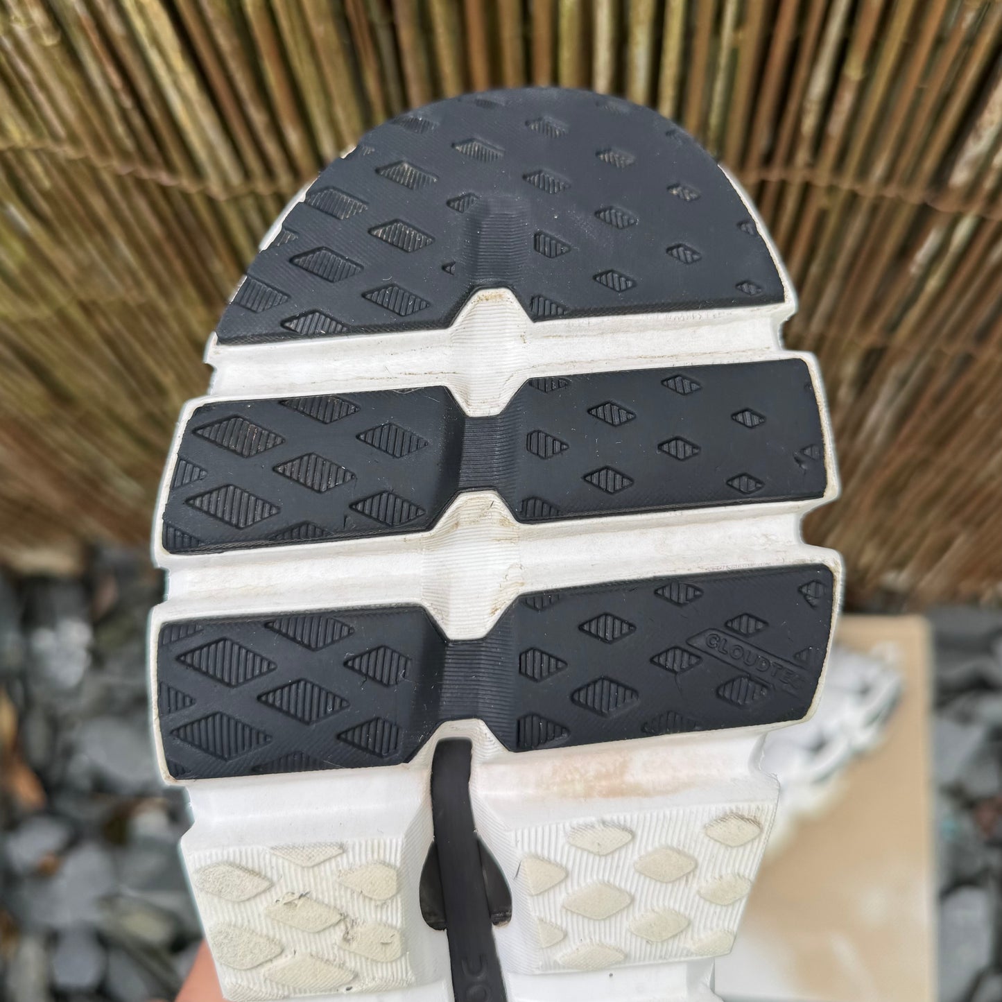 On Running CloudSwift 3.0 - Black - UK8