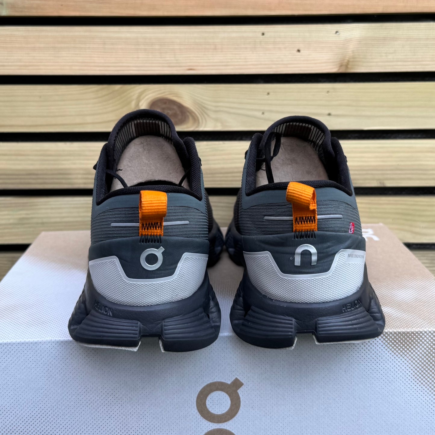 On Running Cloud X 3 Shift - Grey / Turmeric - UK8