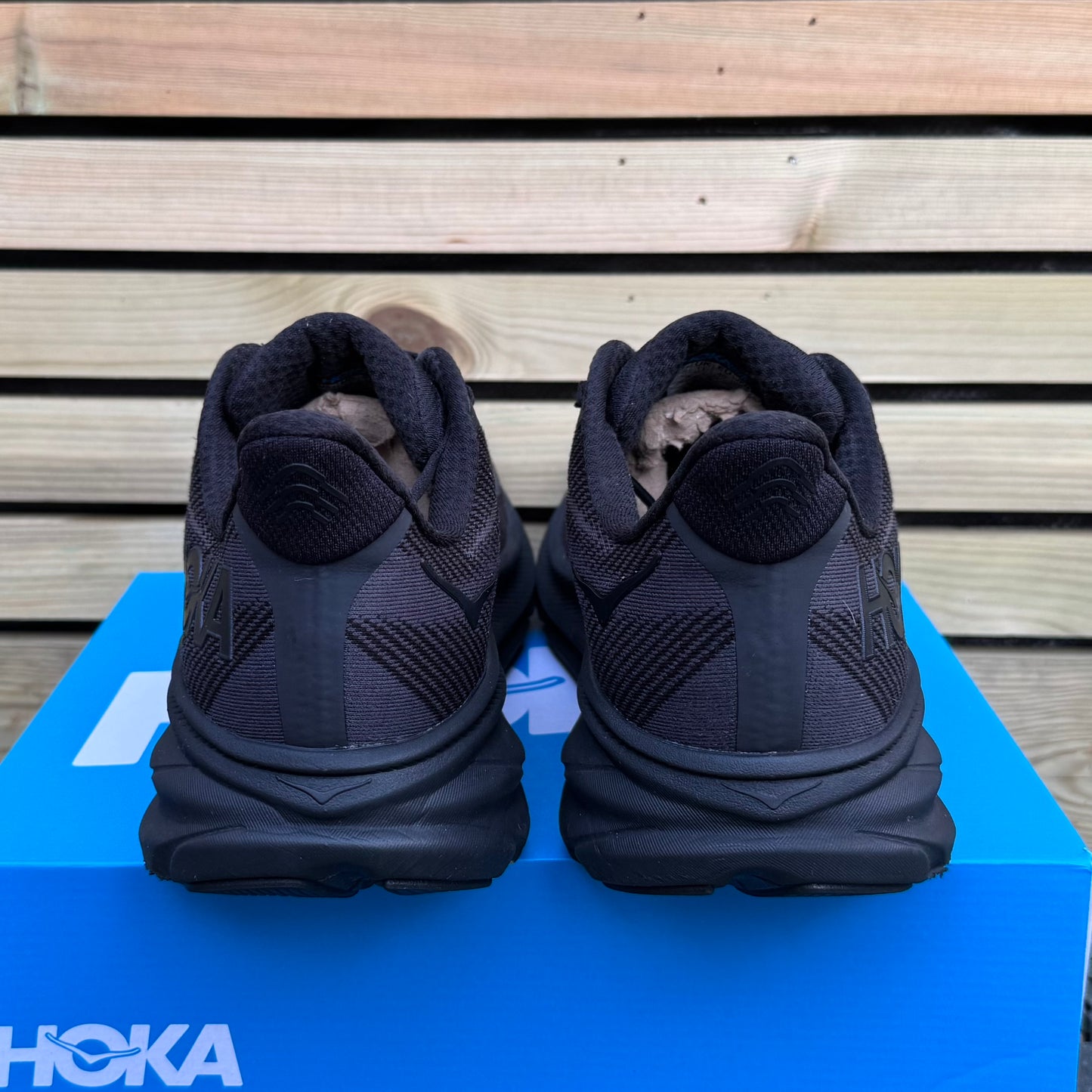 Hoka Clifton 9 - Triple Black - UK11