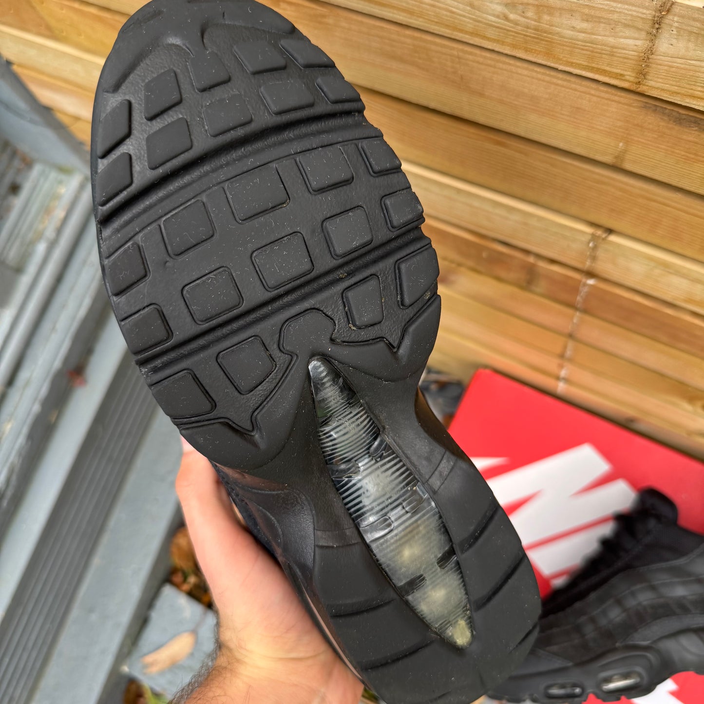 Nike Air Max 95 Essential - Triple Black 2022 - UK8