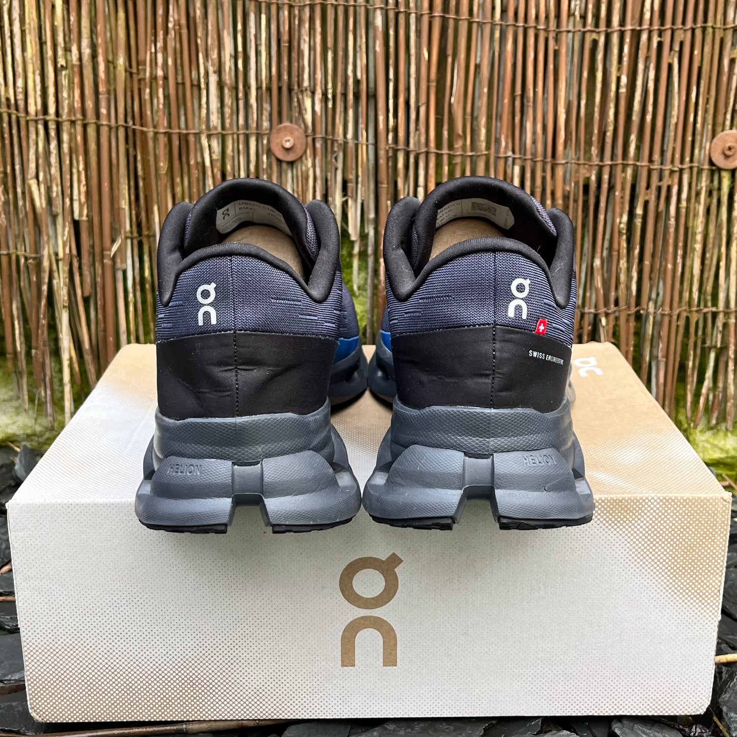 On Running CloudSpark - Black / Blueberry - UK11