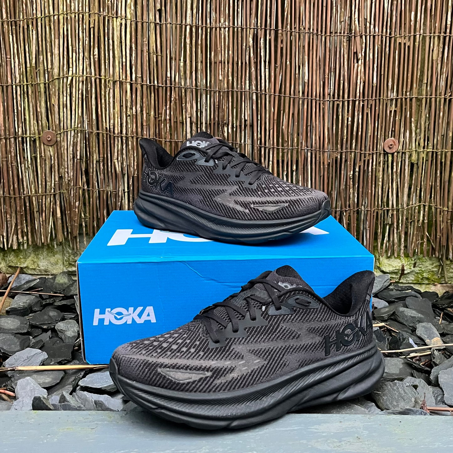 Hoka Clifton 9 - Triple Black - UK9.5