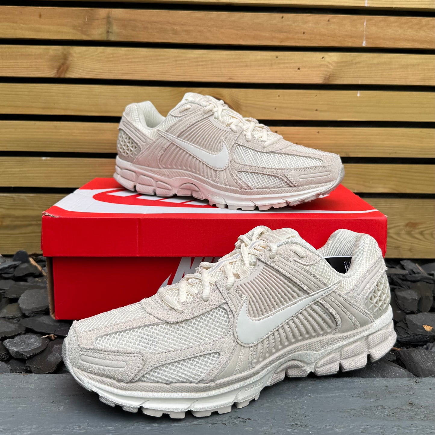 Nike Zoom Vomero 5 - Light Orewood brown - Multiple Sizes - Brand New