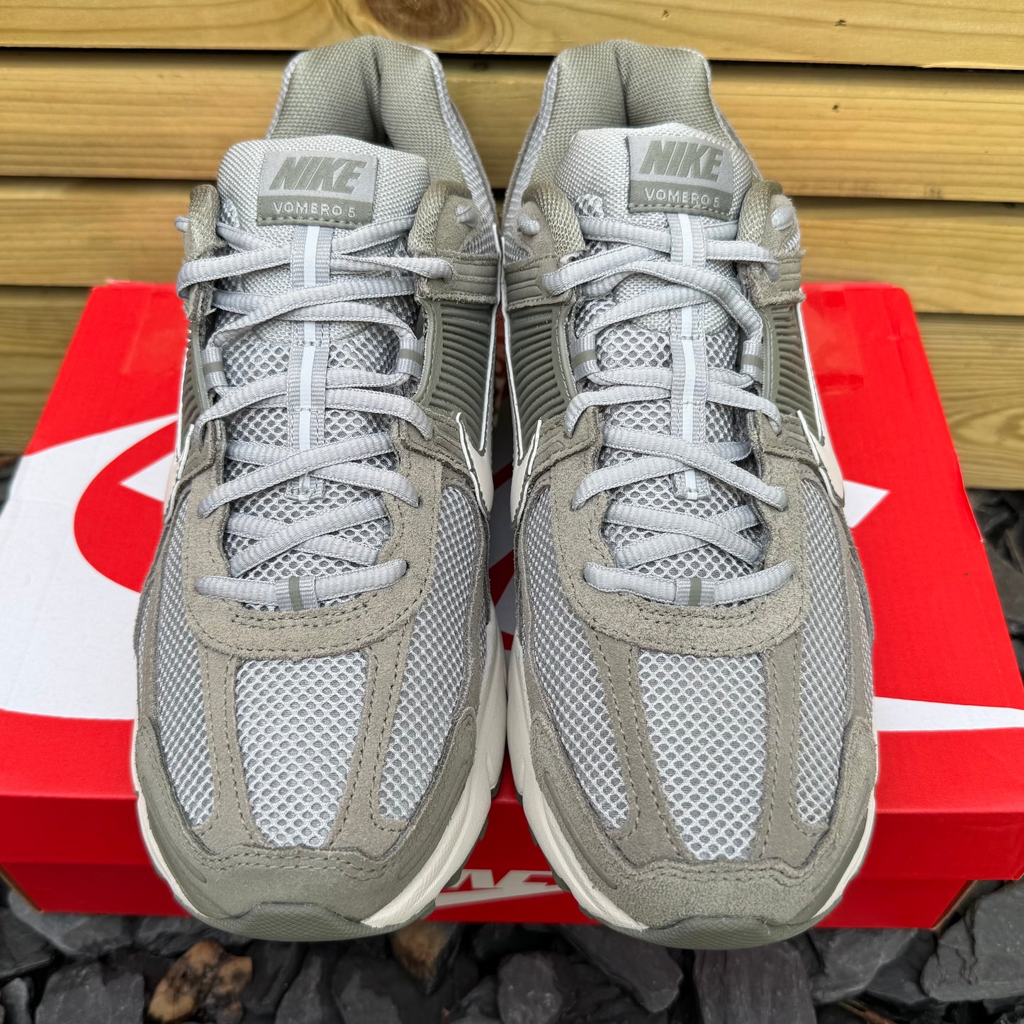 Nike Zoom Vomero 5 - Dark Stucco - UK9 - Brand New