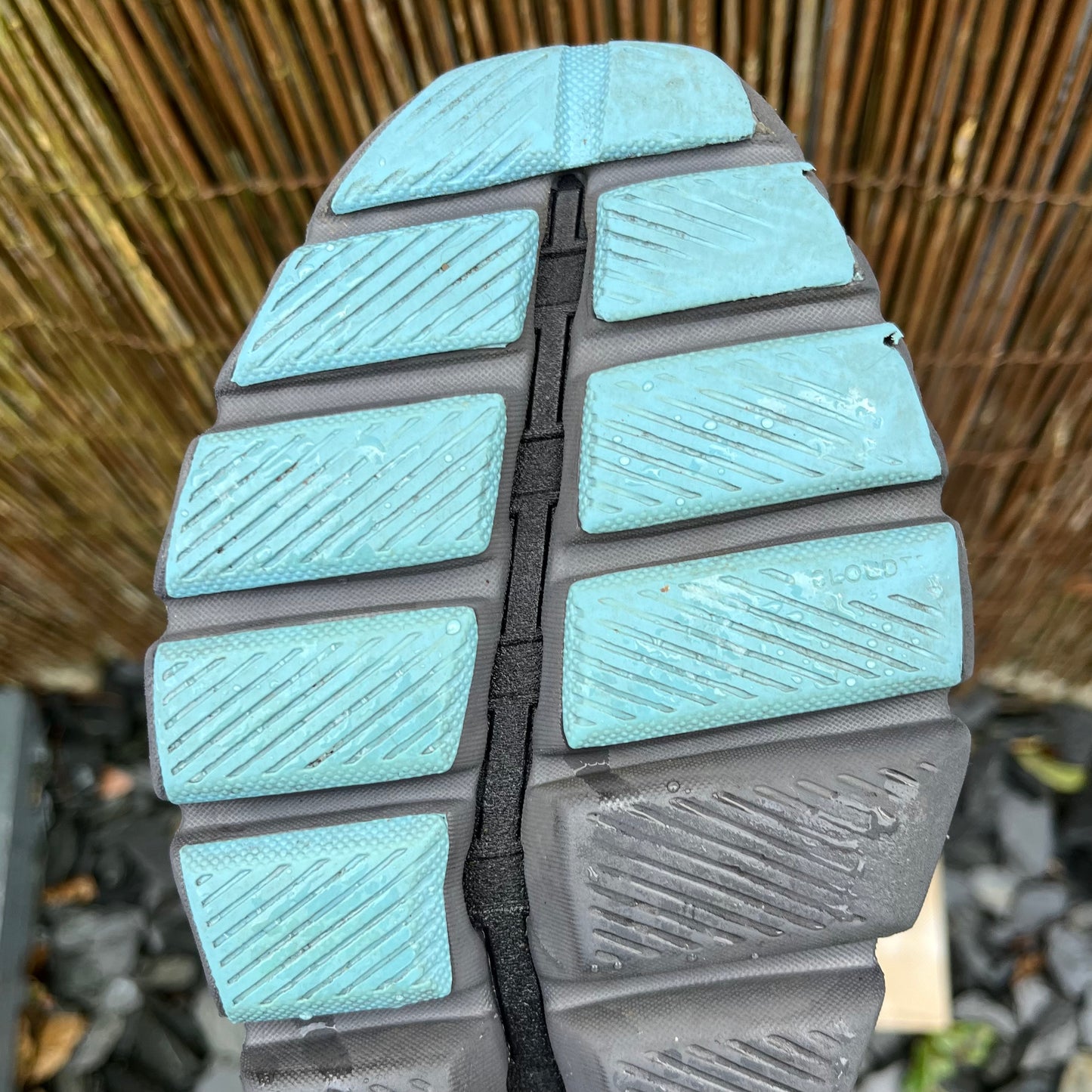 On Running Cloud X 3 Eclipse / Magnet - UK10