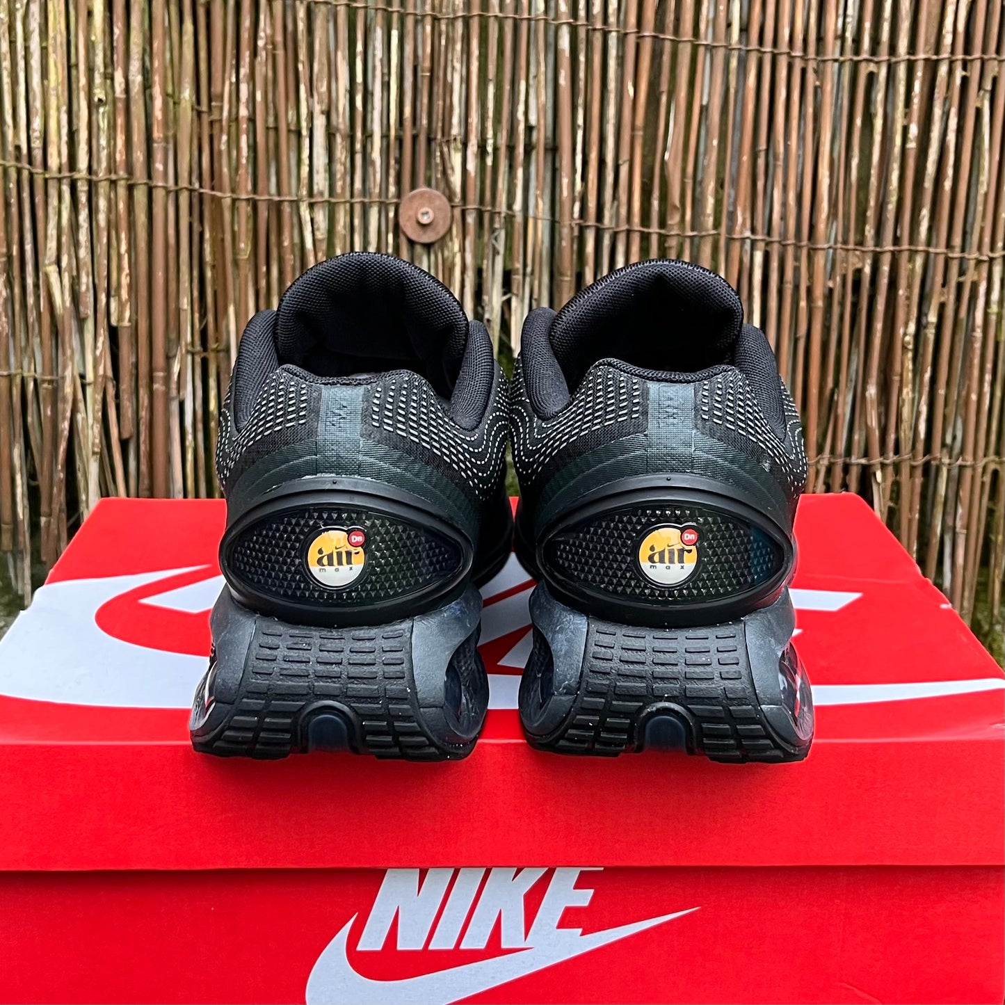 Nike Air Max DN - Black / Dark Smoke Grey - UK9