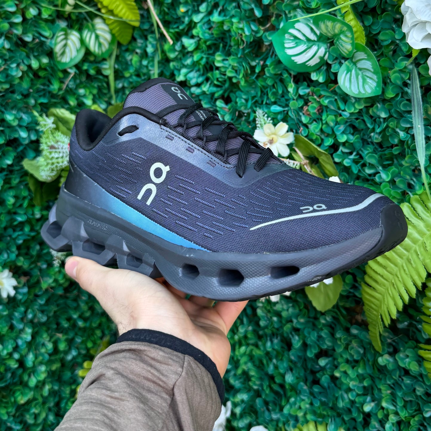 On Running CloudSpark - Black / Blueberry - UK8