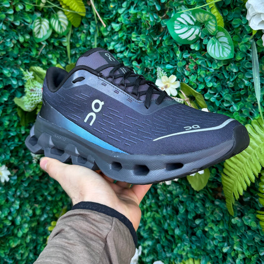 On Running CloudSpark - Black / Blueberry - UK8