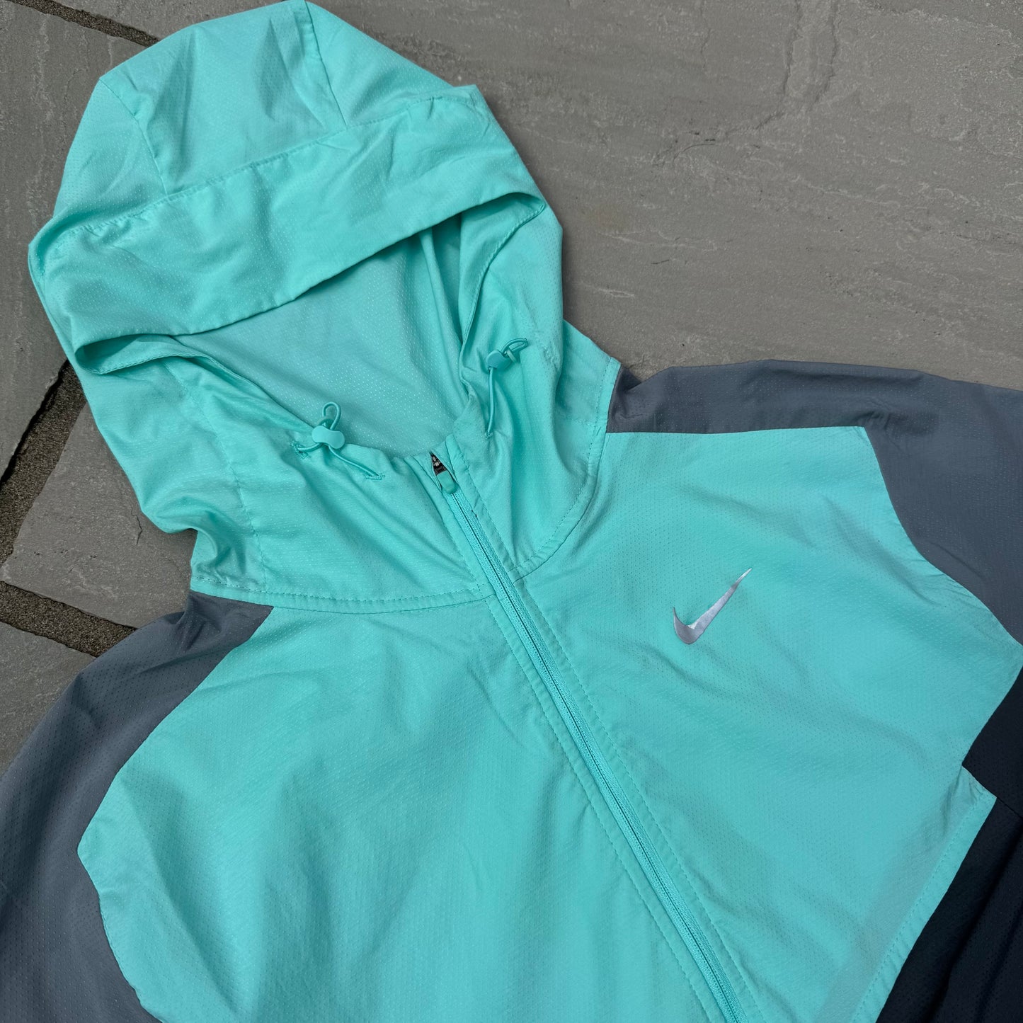 Nike Repel UV Windrunner Jacket - Hyper Turquoise - Small