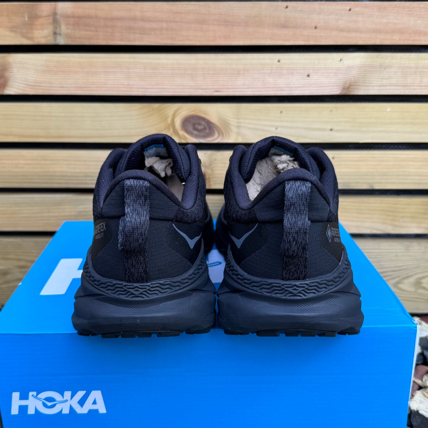 Hoka Challenger 7 Gore-Tex - Triple Black - UK10