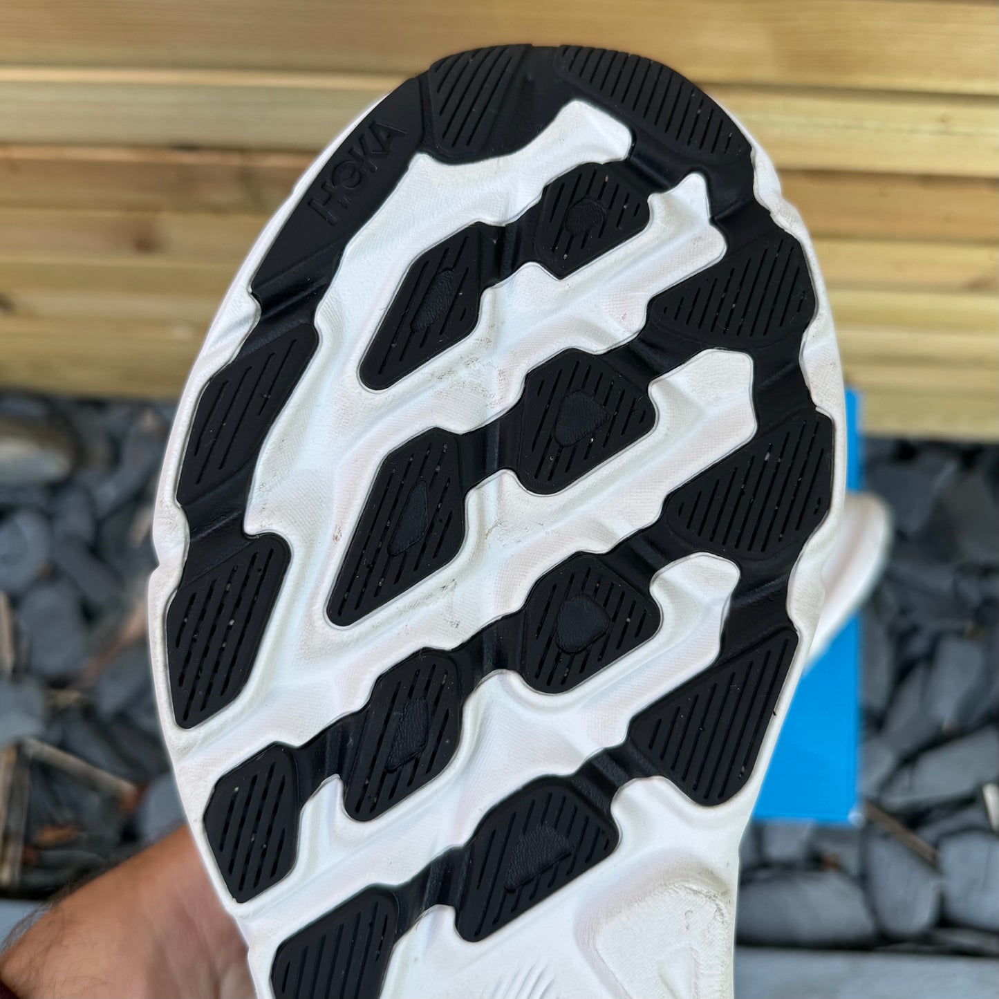 Hoka Clifton 9 - Black / White - UK10.5