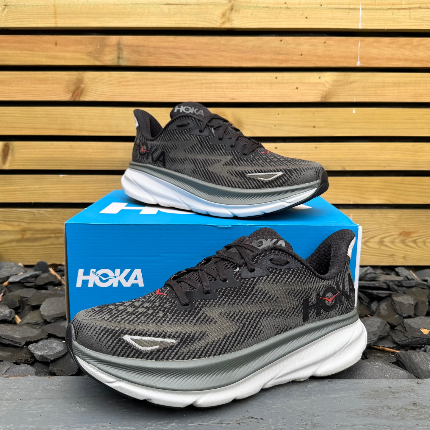 Hoka Clifton 9 - Black / Outer Orbit - UK8.5