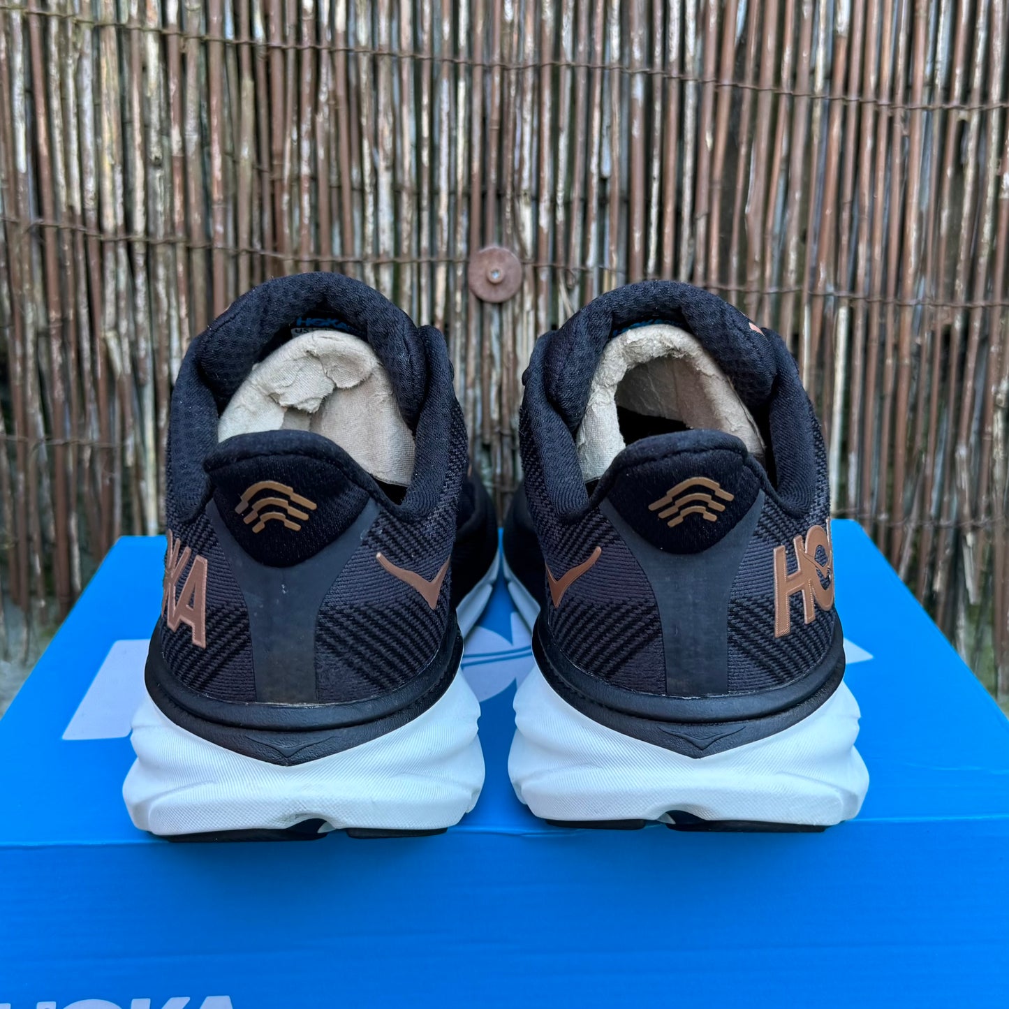 Hoka Clifton 9 - Black / Copper - UK9.5