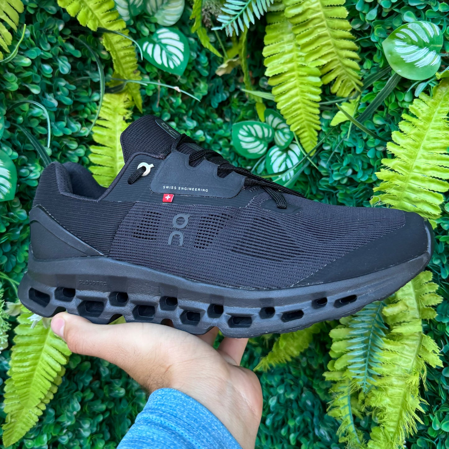 On Running CloudStratus 2 - Triple Black - UK8.5