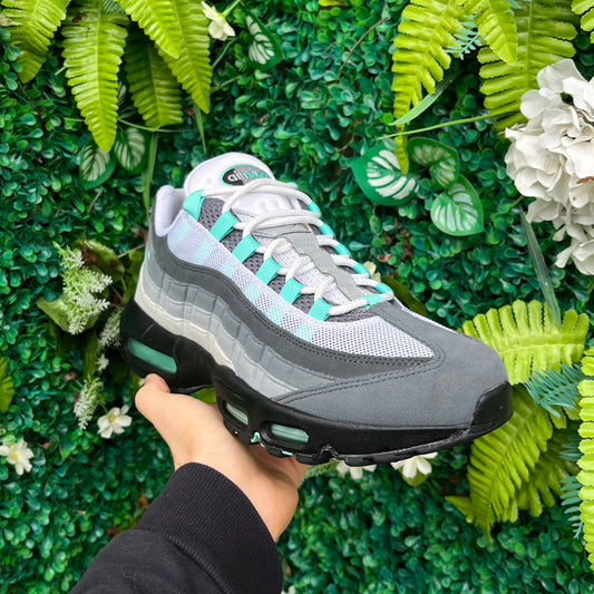 Nike Air Max 95 JD Exclusive - Hyper Turquoise - UK9.5