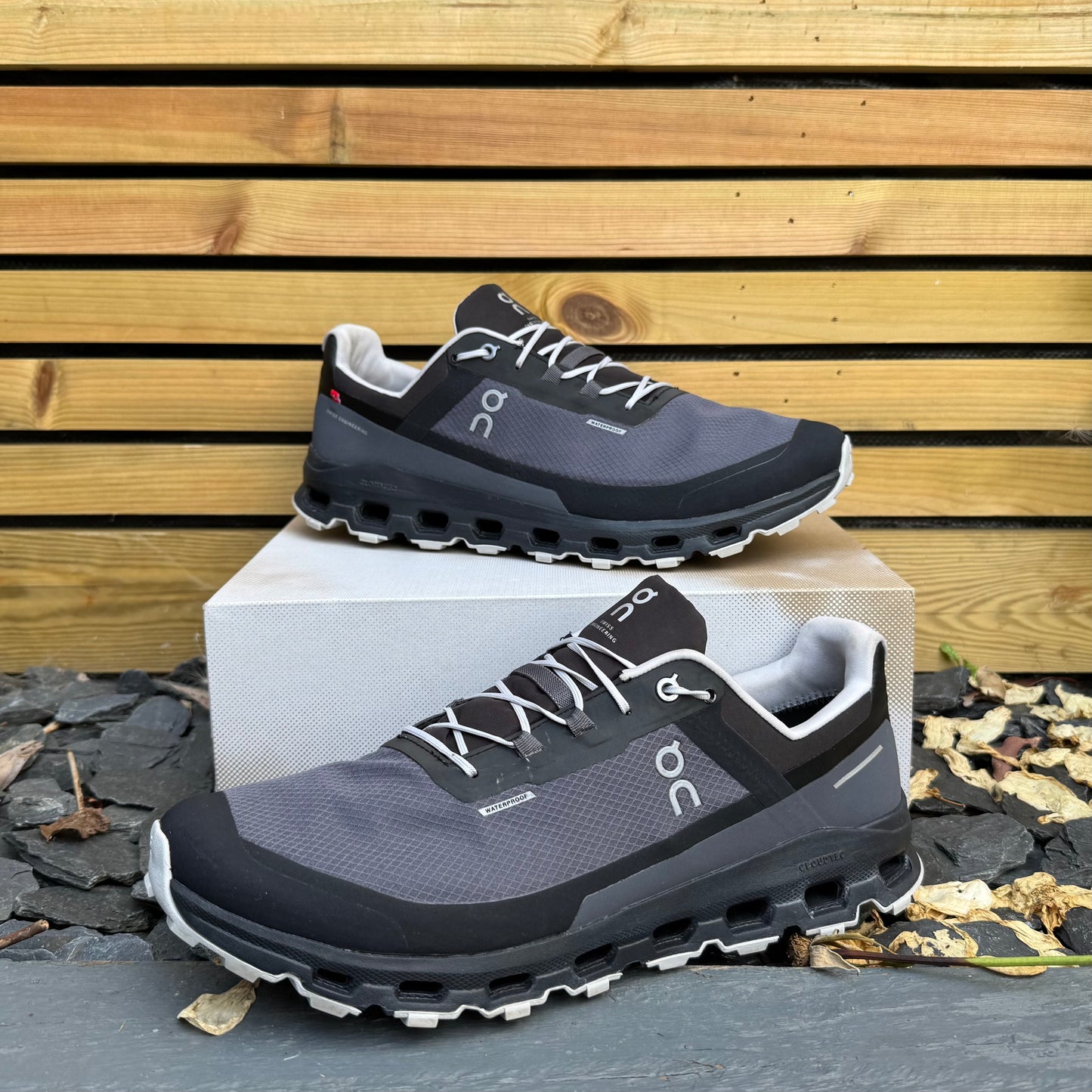 On Running CloudVista Waterproof - Eclipse Black - UK11