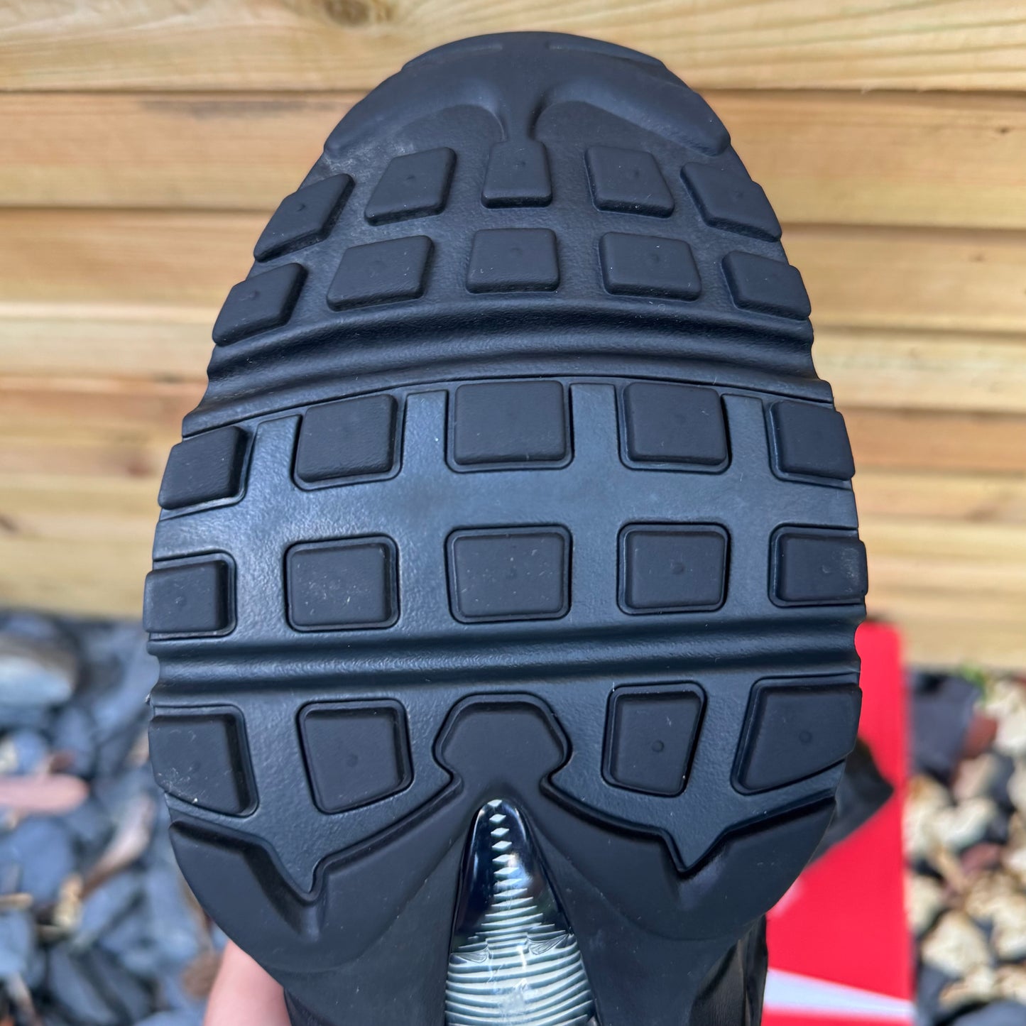 Nike Air Max 95 Essential - Triple Black 2020 - UK8