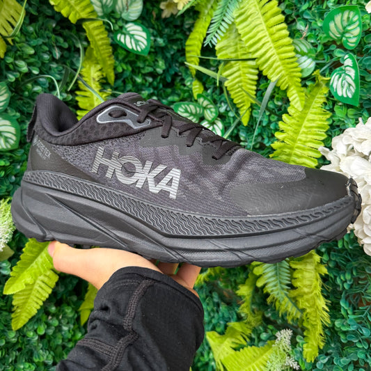 Hoka Challenger 7 Gore-Tex - Triple Black - UK10.5
