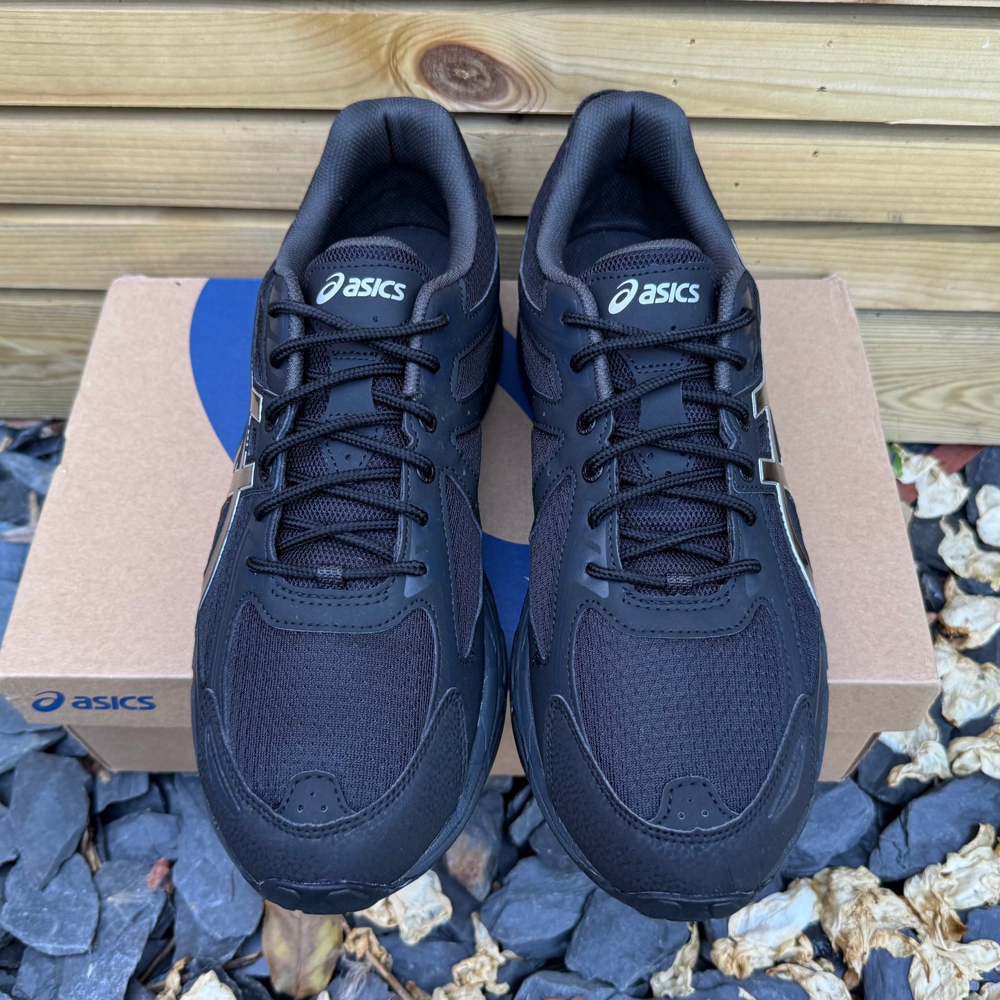 Asics Gel-Venture 6 - Black / Metallic - UK10.5