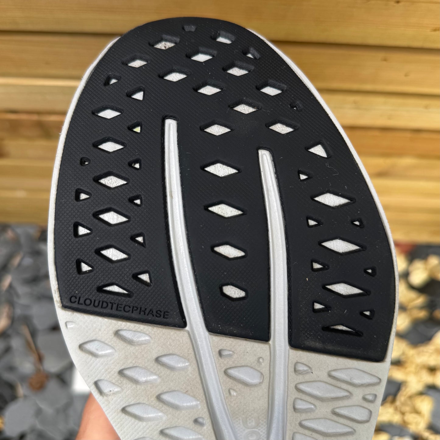 On Running CloudSurfer - Iron Glacier - UK10.5