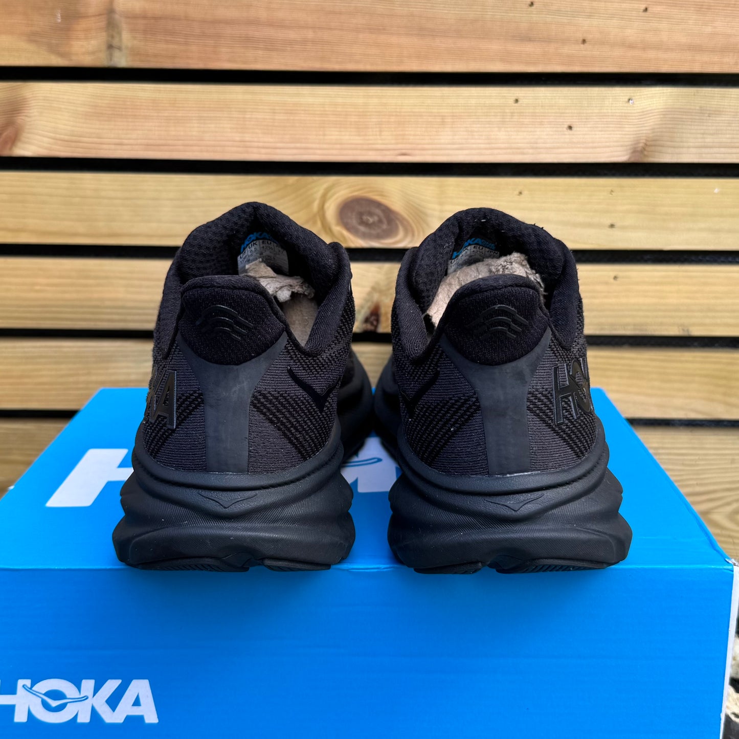 Hoka Clifton 9 - Triple Black - UK8.5
