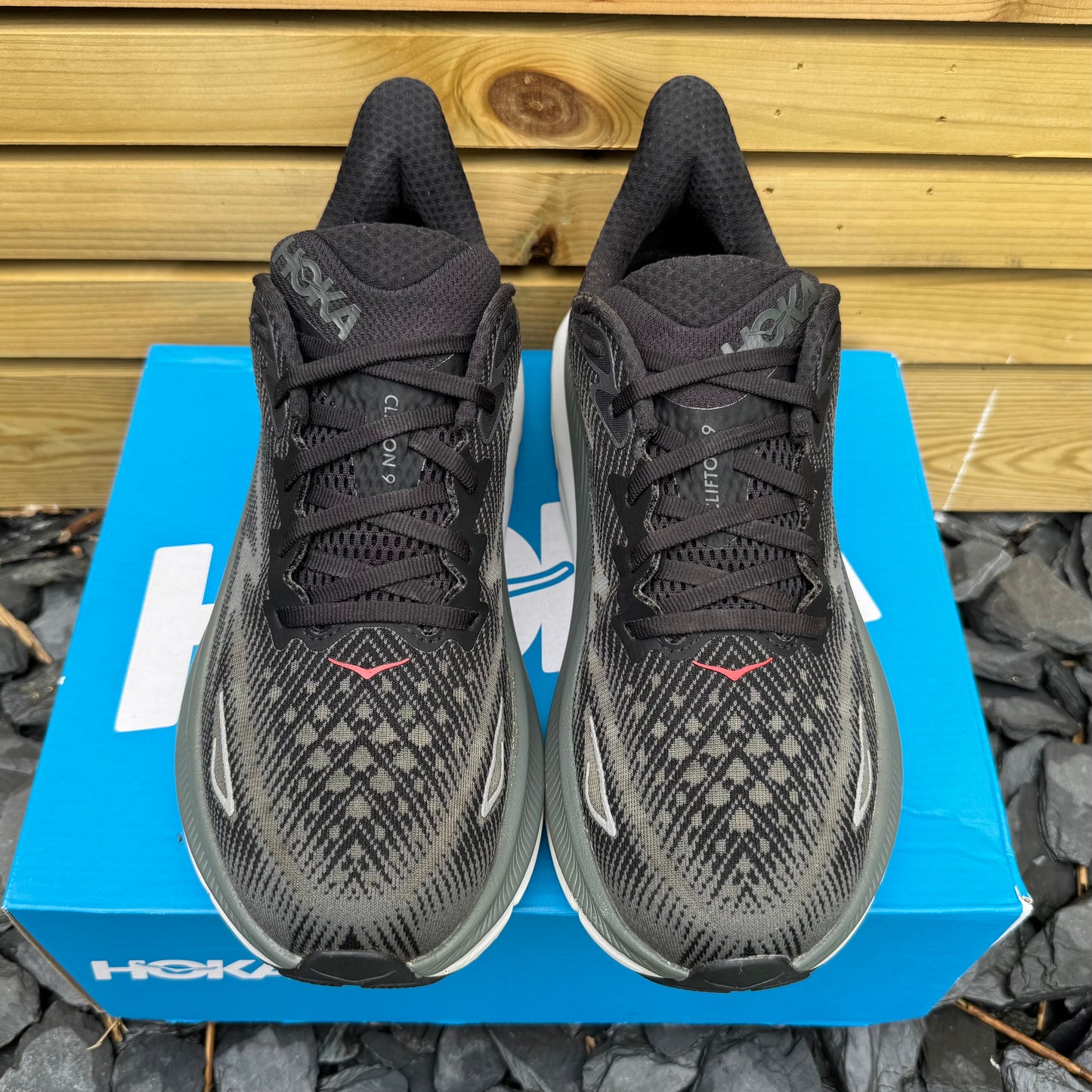 Hoka Clifton 9 - Black / Outer Orbit - UK8.5