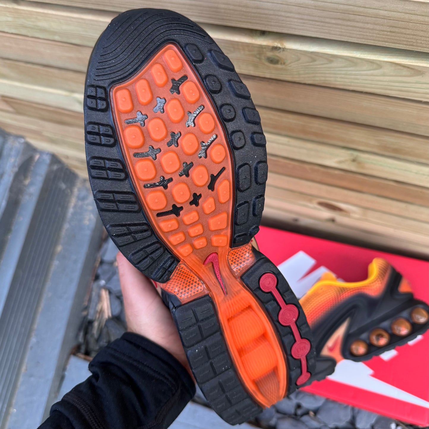 Nike Air Max DN SE - Laser Orange - UK9.5 - Brand New